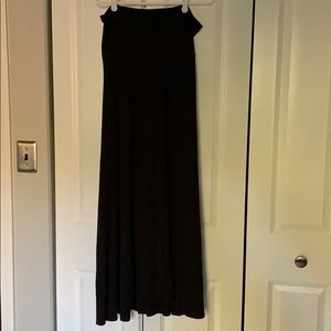 Lularoe maxi skirt Large in Black
